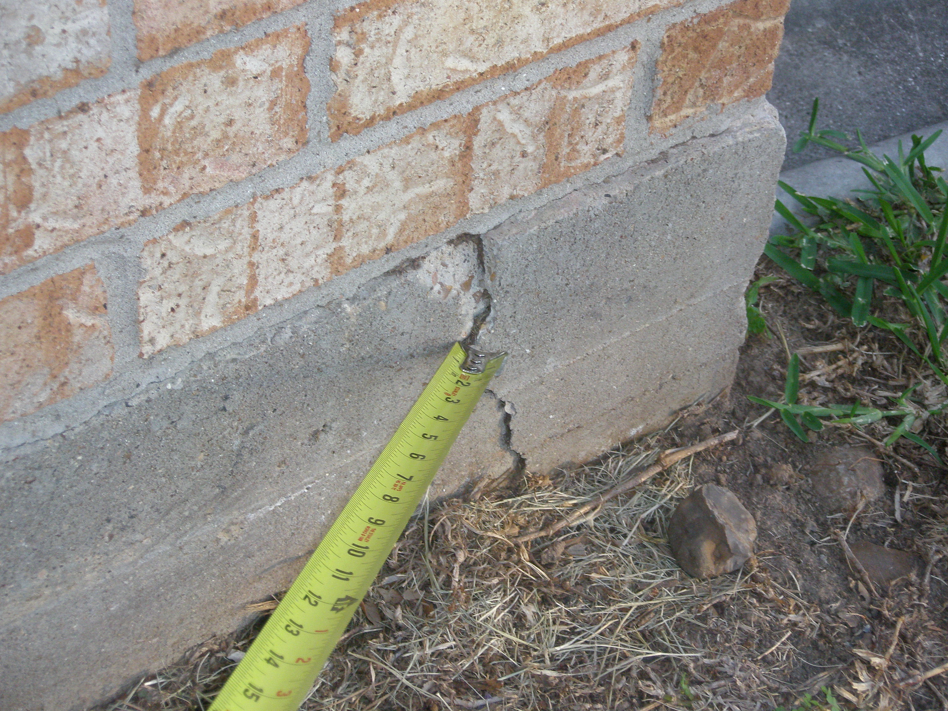 Vertical Crack In Corner Of Foundation